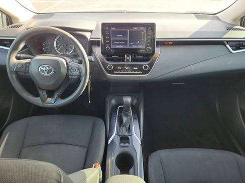 Used 2021 Toyota Corolla LE image 9