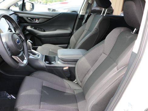 Used 2025 Subaru Outback Premium AWD/4WD image 25