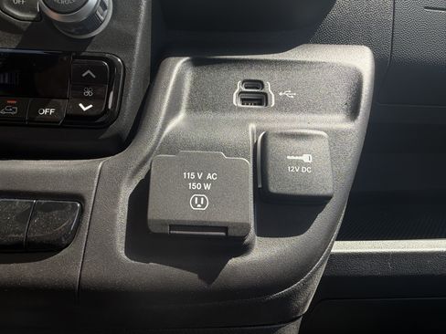 New 2026 RAM ProMaster 3500 w/ Cold Weather Group FWD image 35