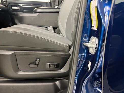 Used 2024 RAM 2500 Big Horn w/ Bed Utility Group image 27