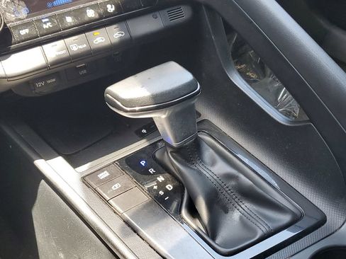 Used 2025 Hyundai Elantra Sport FWD image 30