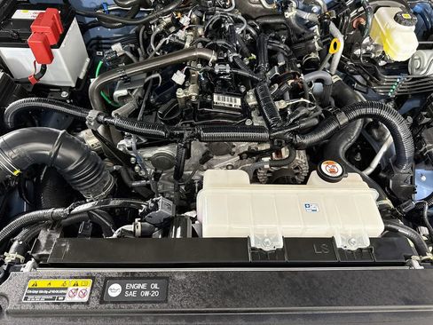 Used 2025 Toyota 4Runner TRD Off-Road Premium AWD/4WD image 39