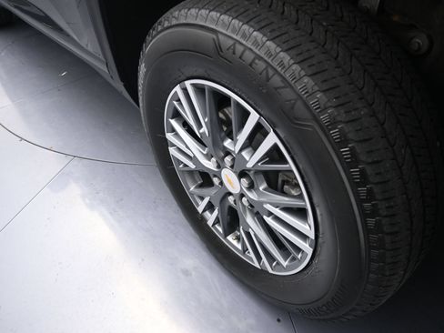 Used 2024 Chevrolet Traverse LS FWD image 35
