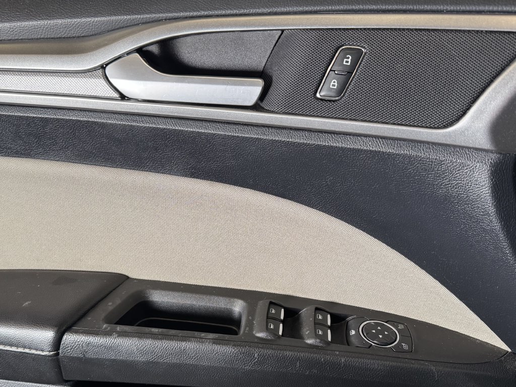 Used 2020 Ford Fusion S FWD image 18