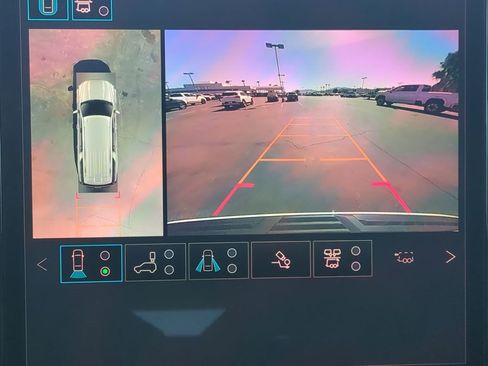 New 2026 GMC Yukon XL AT4 image 17