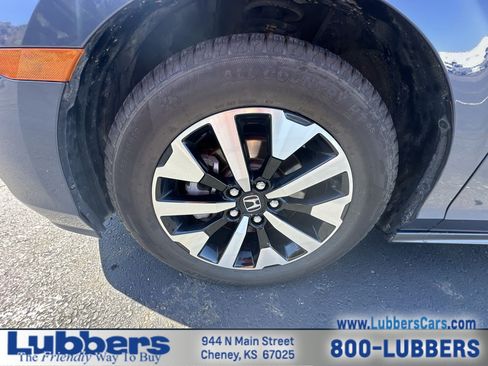Used 2025 Honda Odyssey EX-L image 10