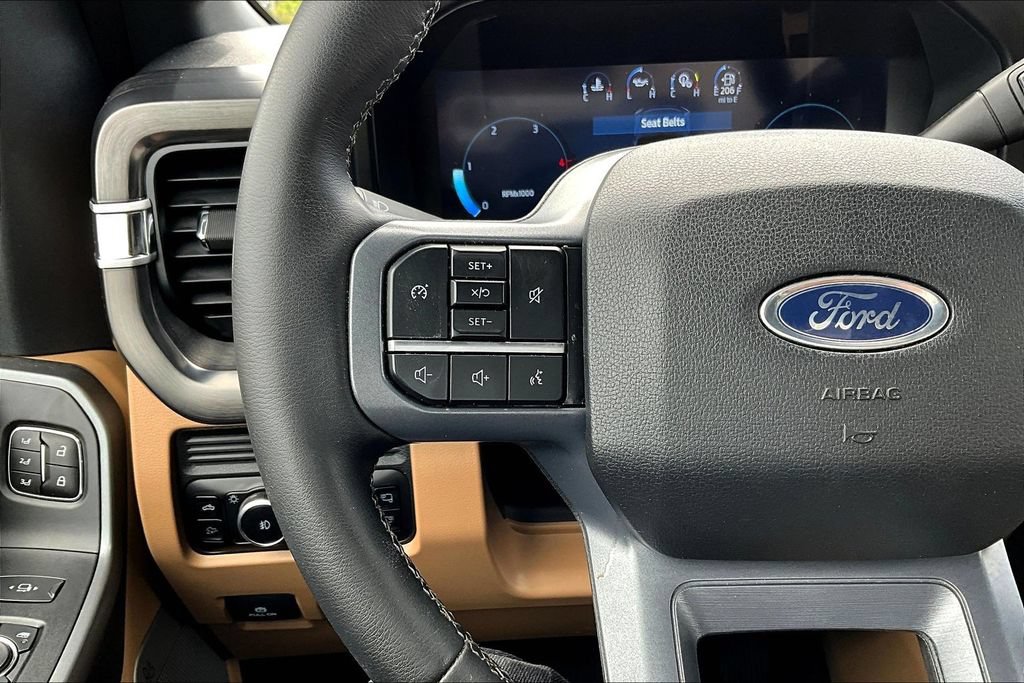Used 2026 Ford F250 Lariat AWD/4WD image 10