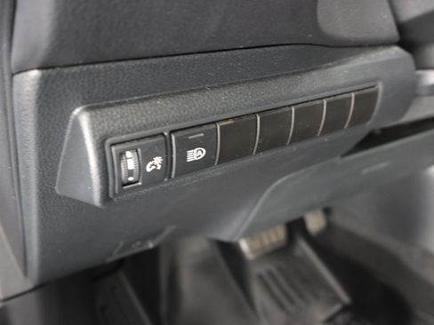Used 2024 Toyota Corolla LE FWD image 38