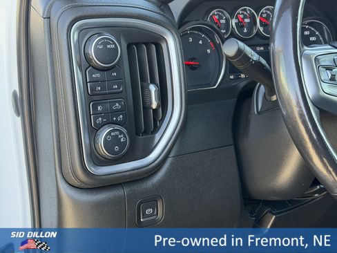 Used 2022 Chevrolet Silverado 2500 LT w/ Convenience Package image 13