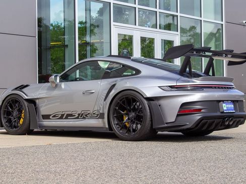 Used 2025 Porsche 911 GT3 RS RWD image 8
