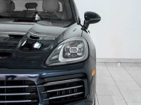 Used 2019 Porsche Cayenne AWD/4WD image 47
