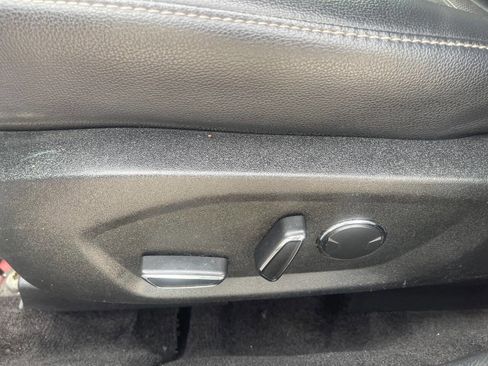Used 2018 Ford Fusion SE w/ Equipment Group 201A FWD image 14