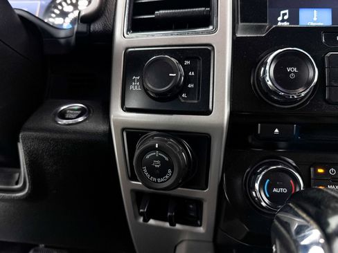Used 2017 Ford F150 Lariat AWD/4WD image 8