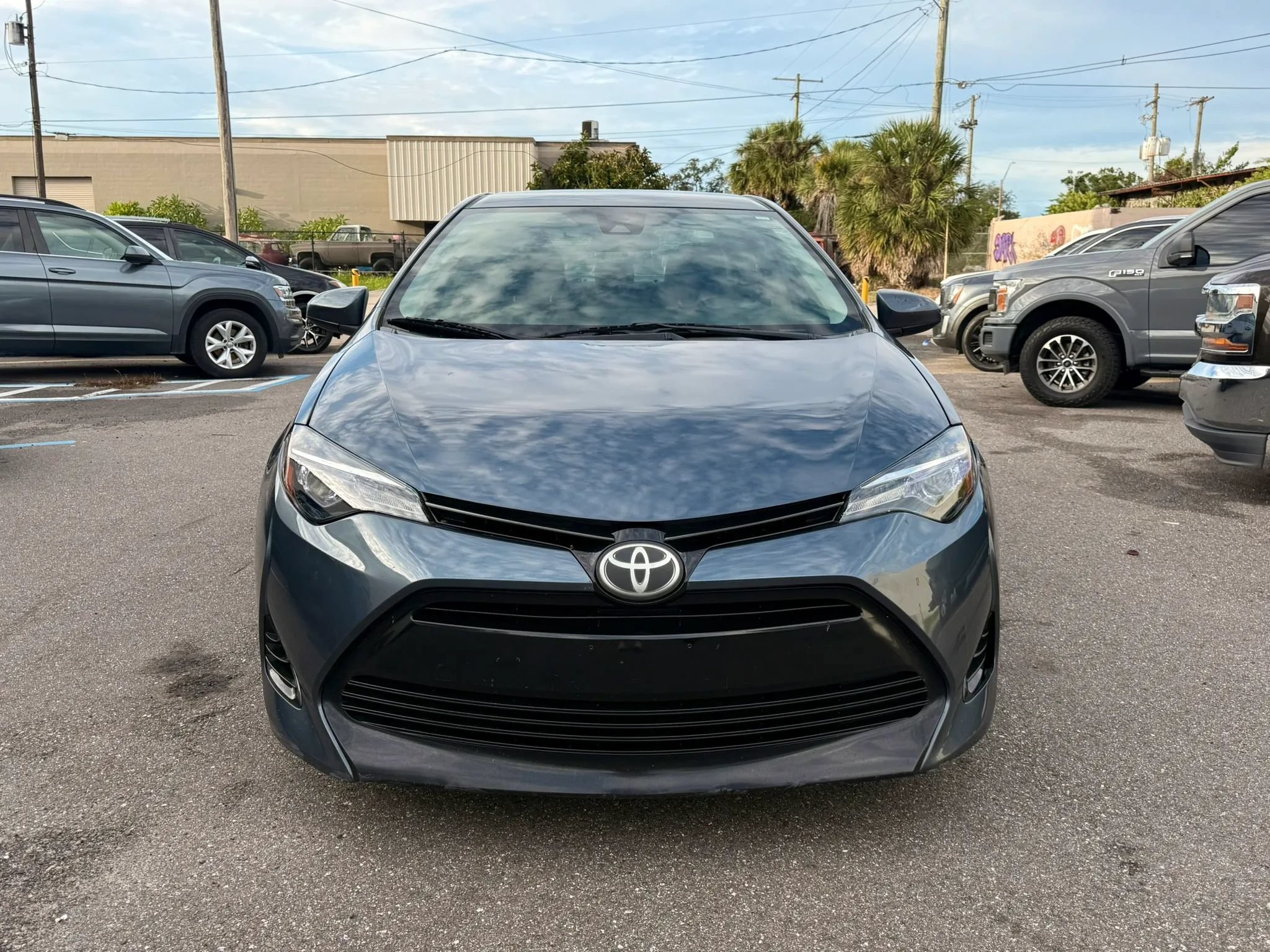 Used 2017 Toyota Corolla LE FWD image 8
