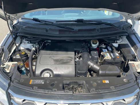 Used 2016 Ford Explorer XLT AWD/4WD image 10