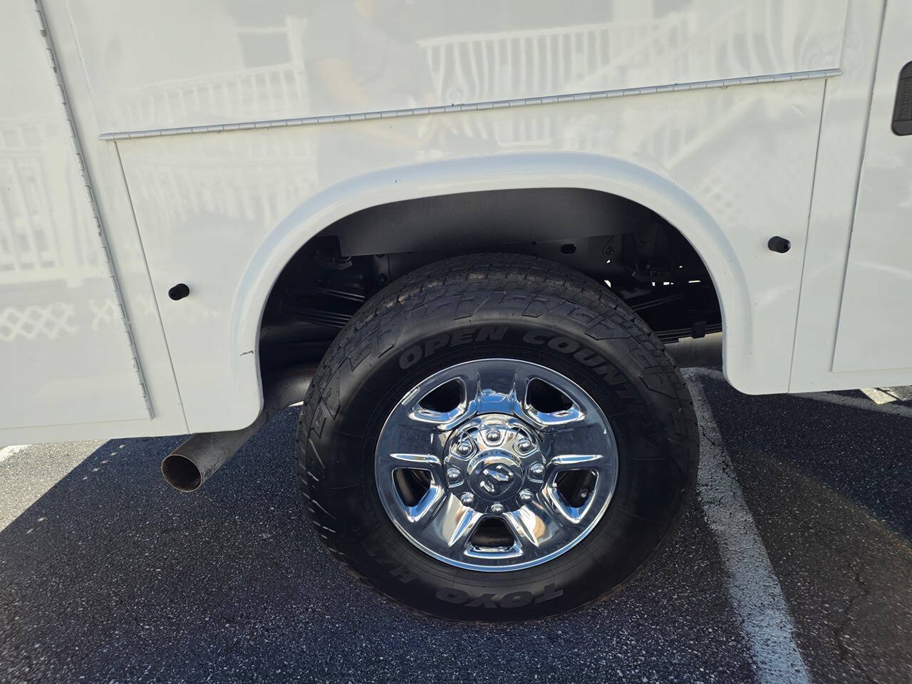 Used 2019 RAM 3500 Tradesman w/ Chrome Appearance Group AWD/4WD image 12
