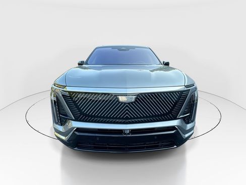Used 2026 Cadillac Vistiq Premium Luxury AWD/4WD image 3