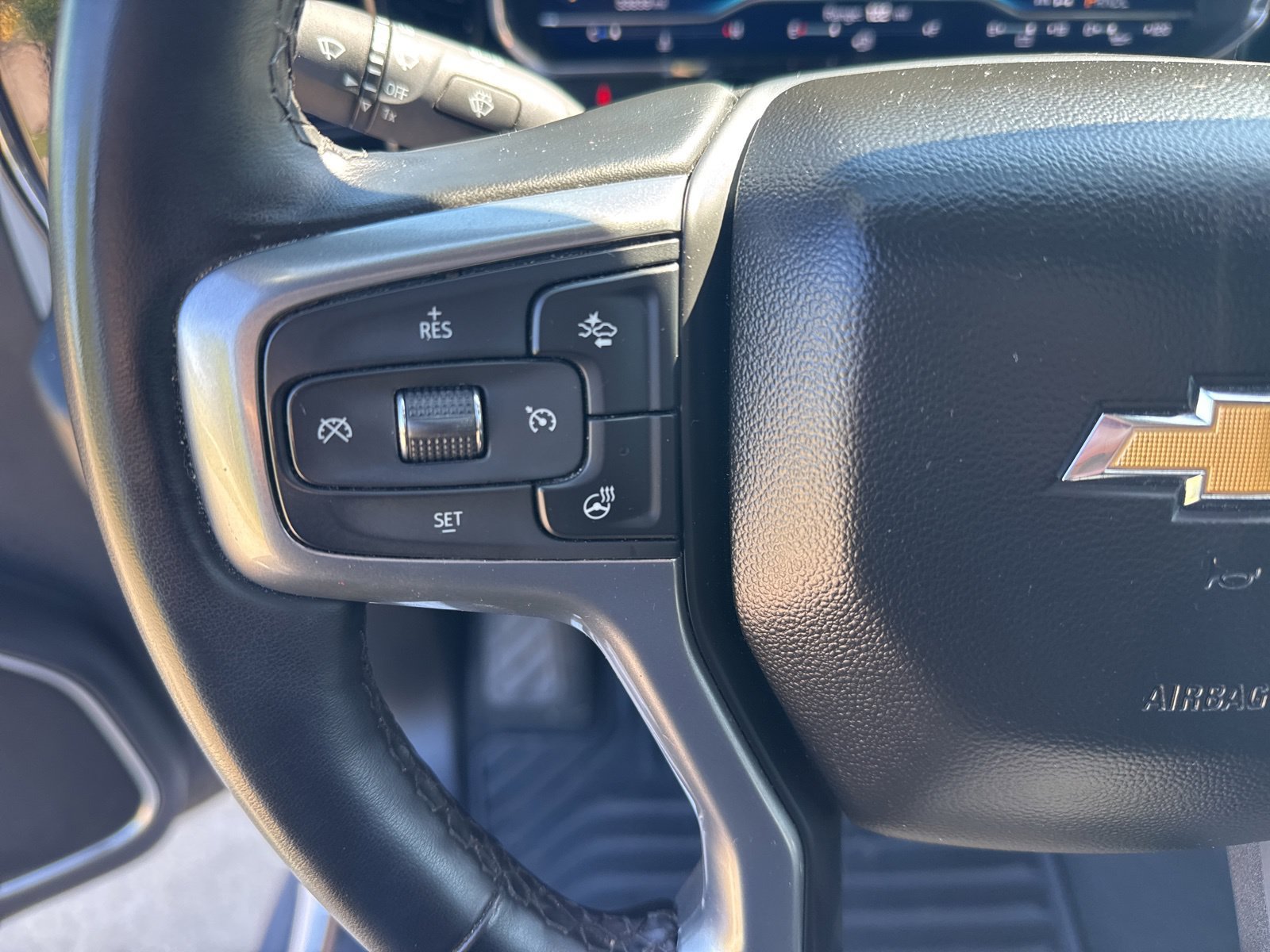 Used 2025 Chevrolet Silverado 2500 LT w/ Safety Package AWD/4WD image 27