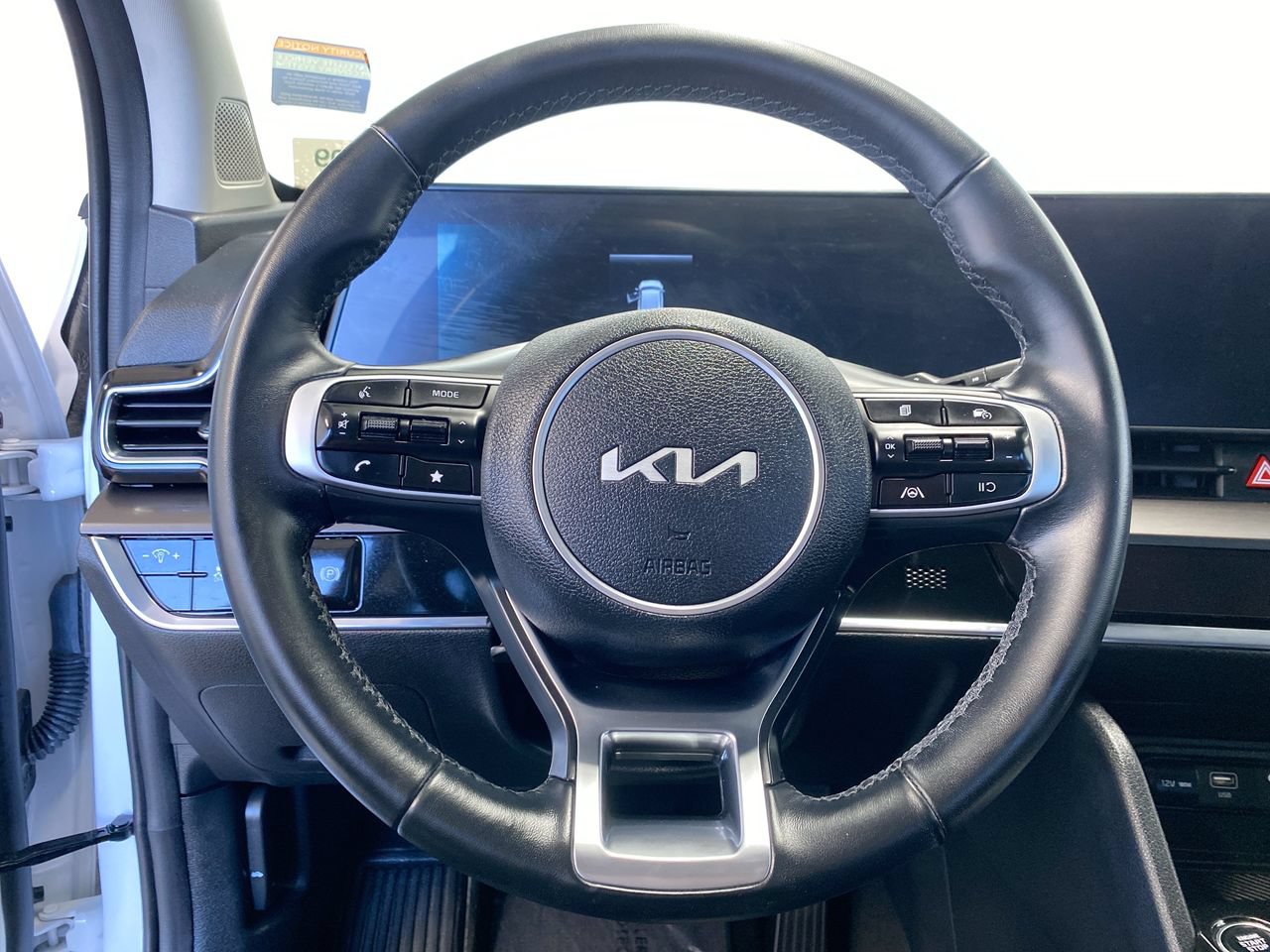Certified 2025 Kia Sportage EX FWD image 21