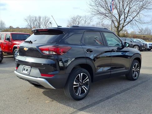 Used 2023 Chevrolet TrailBlazer LT w/ Convenience Package image 5