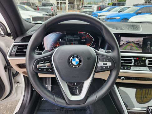 Used 2022 BMW 330i xDrive Sedan w/ Premium Package AWD/4WD image 18