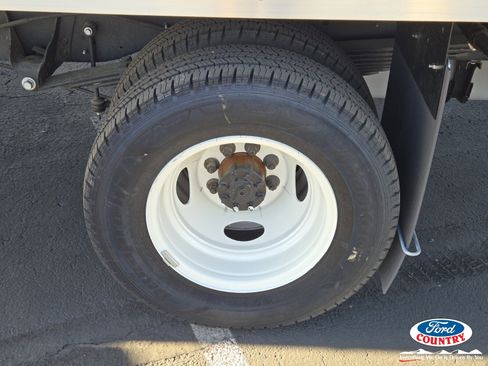 New 2025 Ford E-450 and Econoline 450 Super Duty w/ Power Equipment Group image 5