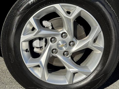 Certified 2025 Chevrolet Trax LS w/ LS Convenience Package image 8