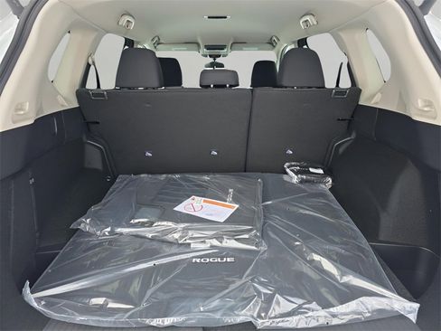 New 2026 Nissan Rogue SV image 8