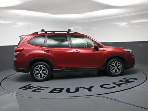 Used 2021 Subaru Forester Premium w/ Popular Package #1 AWD/4WD image 10
