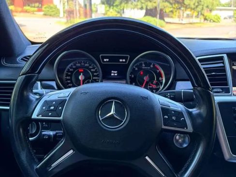 Used 2014 Mercedes-Benz GL 63 AMG 4MATIC image 14