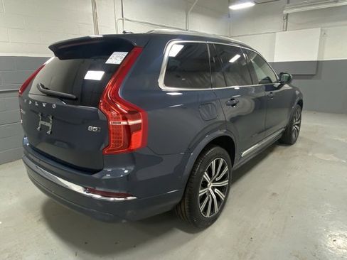 Used 2025 Volvo XC90 B5 Plus image 3