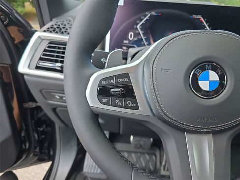 New 2026 BMW X5 xDrive40i w/ M Sport Package AWD/4WD image 33