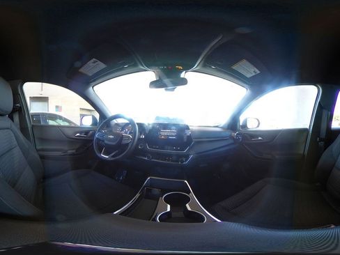 Used 2025 Chevrolet Equinox LT image 41