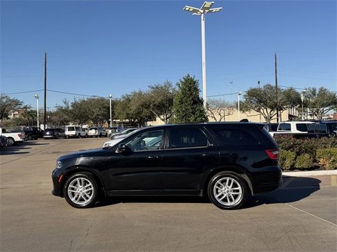 Used 2023 Dodge Durango GT image 4