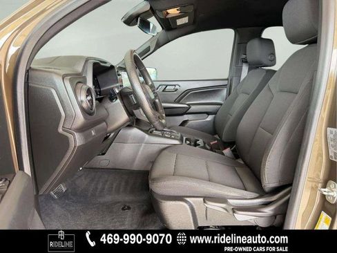 Used 2024 Chevrolet Colorado W/T image 10