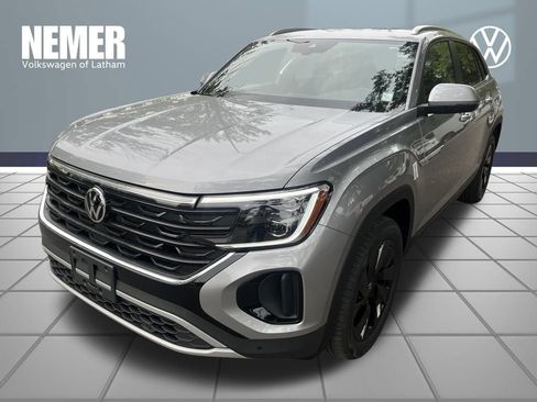New 2026 Volkswagen Atlas Cross Sport SE image 1