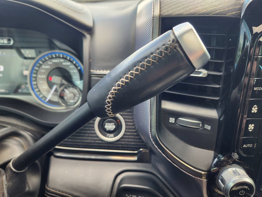 Used 2019 RAM 3500 Limited AWD/4WD image 19