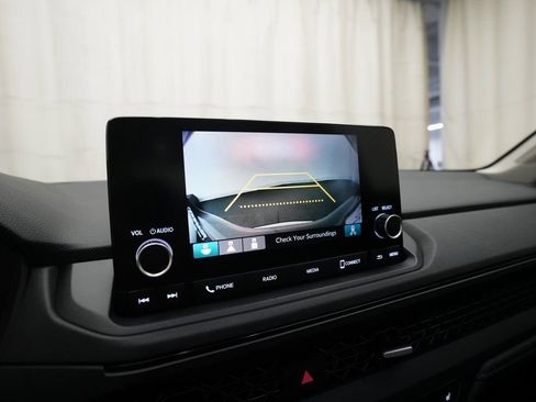 Certified 2023 Honda Accord EX image 19