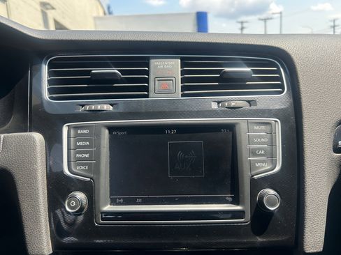 Used 2017 Volkswagen GTI S FWD image 19