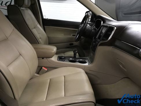 Used 2014 Jeep Grand Cherokee Overland AWD/4WD image 38
