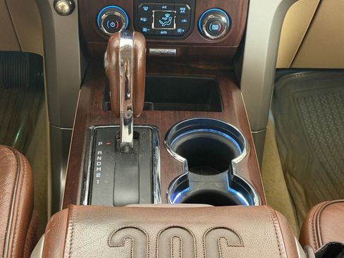 Used 2013 Ford F150 King Ranch w/ King Ranch Luxury Pkg image 17