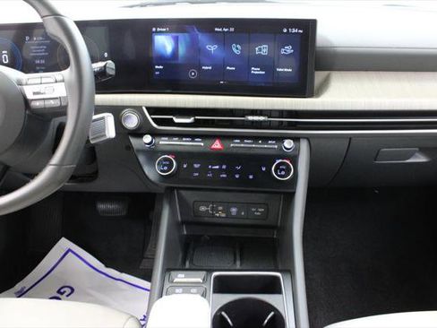 Used 2025 Hyundai Sonata SEL FWD image 21