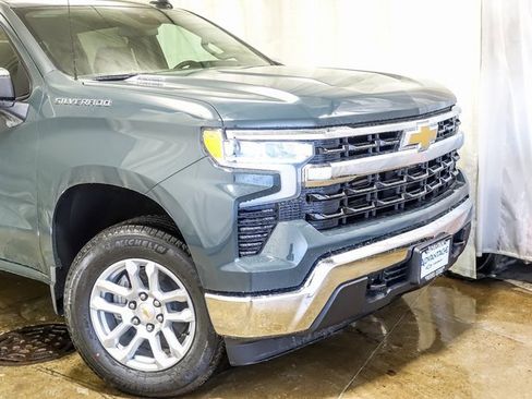 New 2026 Chevrolet Silverado 1500 LT image 3