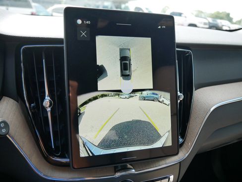 New 2026 Volvo XC60 B5 Plus w/ Protection Package Premier image 10