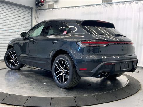 Used 2023 Porsche Macan Turbo AWD/4WD image 3