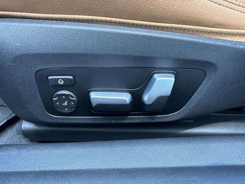 Used 2023 BMW M2 w/ Lighting Package RWD image 22