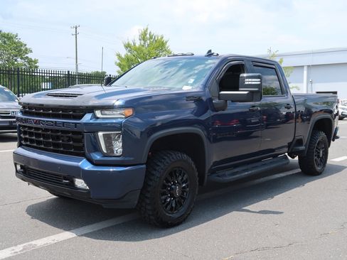 Used 2022 Chevrolet Silverado 2500 LTZ w/ LTZ Plus Package AWD/4WD image 5