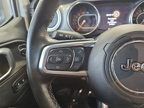 Used 2020 Jeep Wrangler Unlimited Sahara image 16