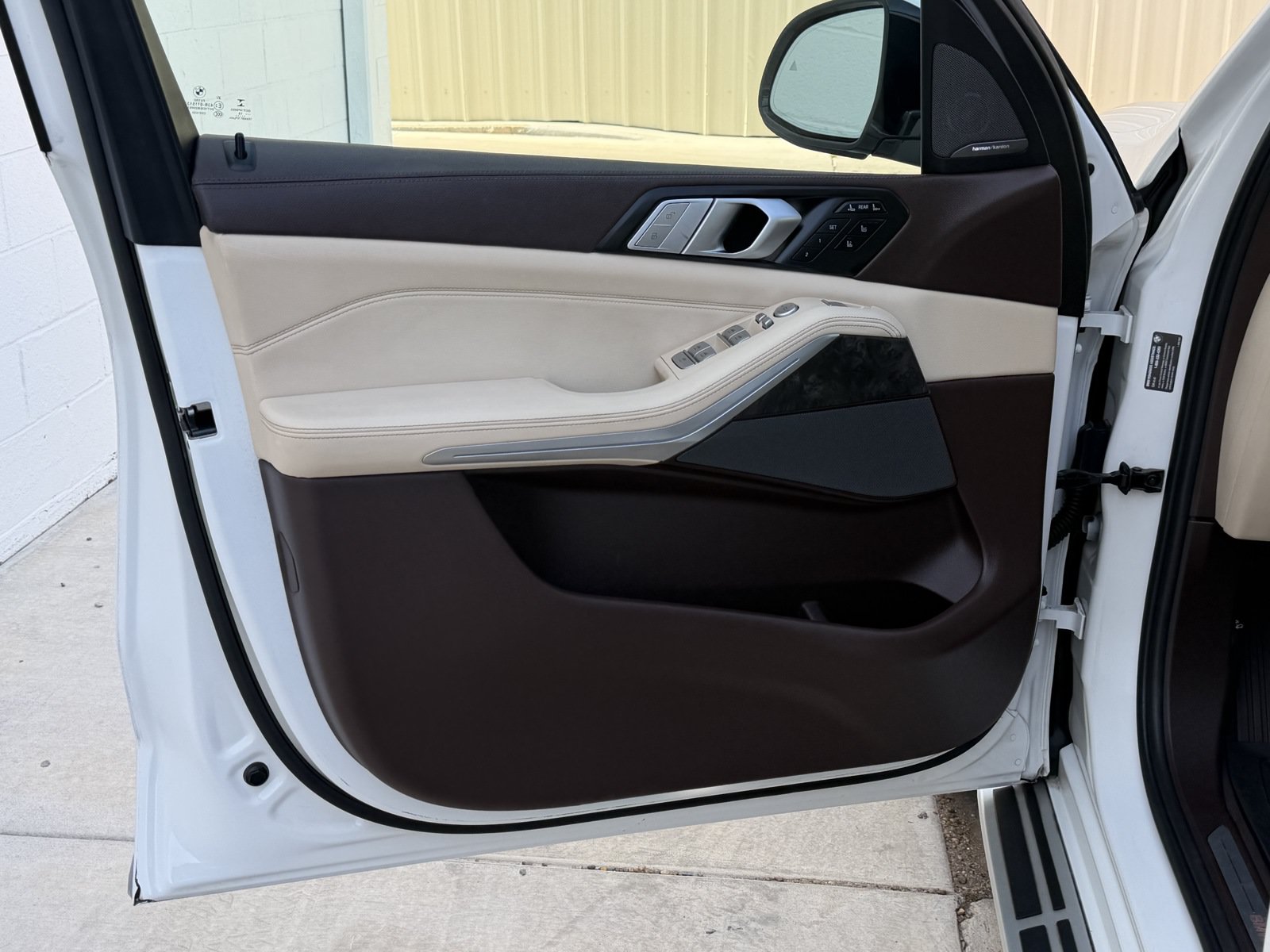 Used 2019 BMW X7 xDrive40i w/ Luxury Seating Package AWD/4WD image 22