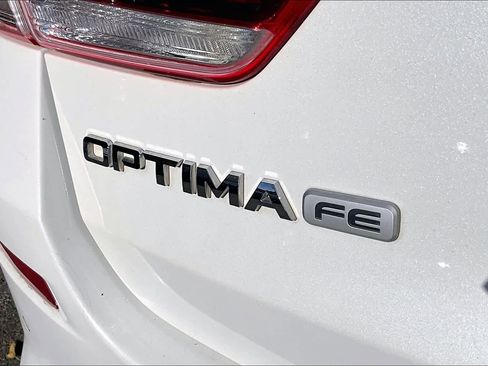 Used 2019 Kia Optima LX image 10